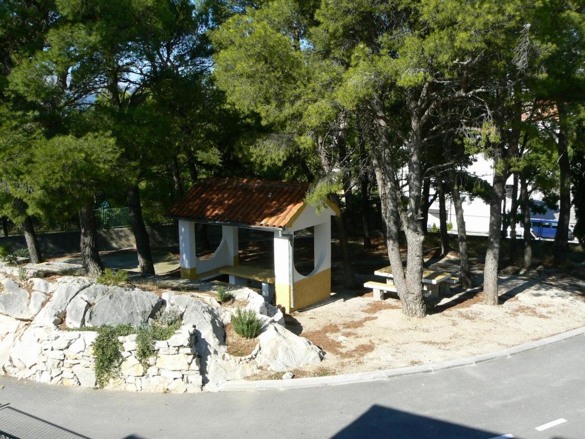 Apartments Lavica Podstrana Luaran gambar