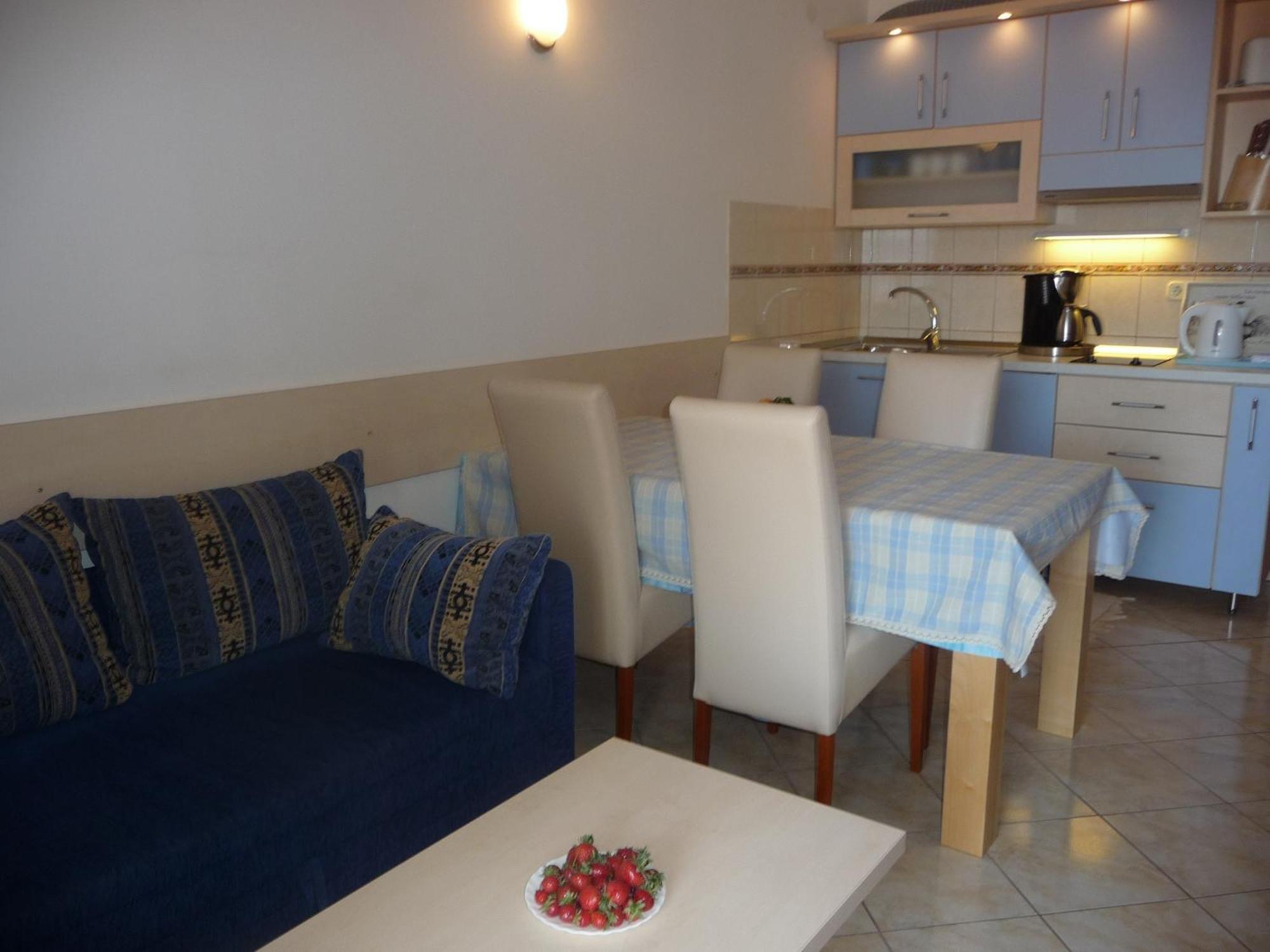 Apartments Lavica Podstrana Bilik gambar