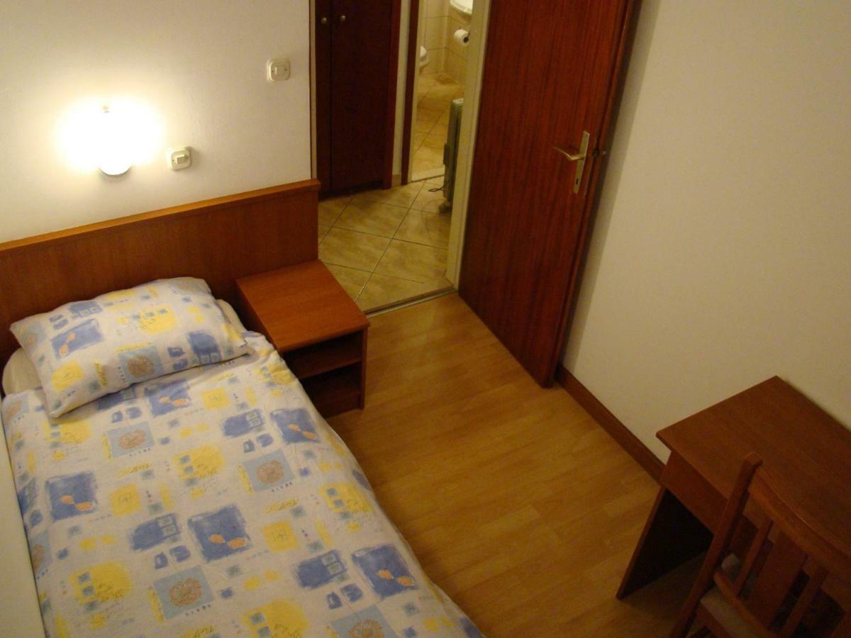 Apartments Lavica Podstrana Luaran gambar