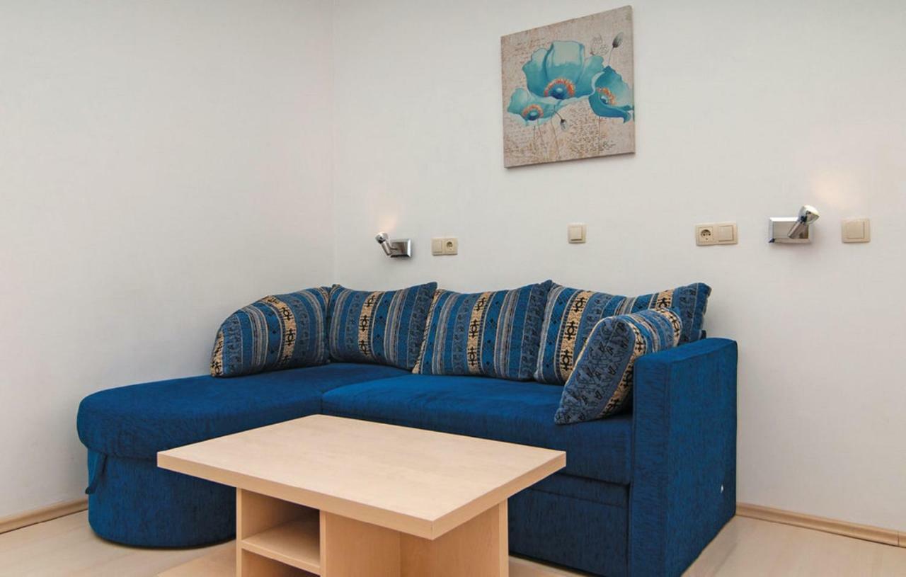 Apartments Lavica Podstrana Luaran gambar