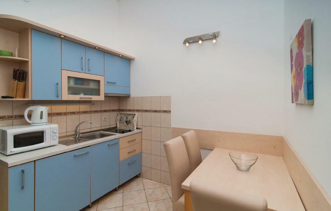 Apartments Lavica Podstrana Luaran gambar