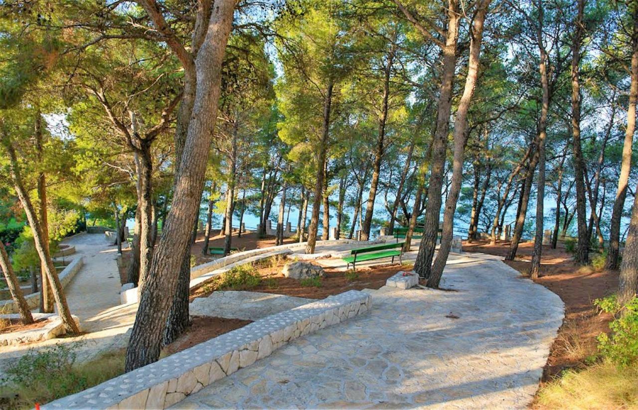 Apartments Lavica Podstrana Luaran gambar