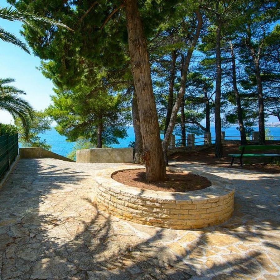 Apartments Lavica Podstrana Luaran gambar